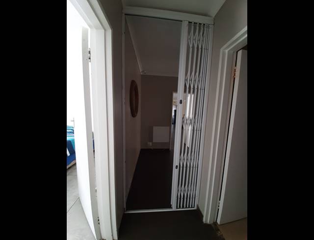5 BEDROOM HOUSE TO LET IN VAALPARK